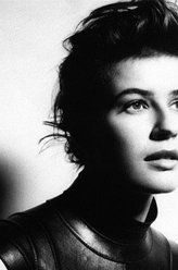 Aunt Heloise (as Irene Jacob)