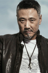 杨励
